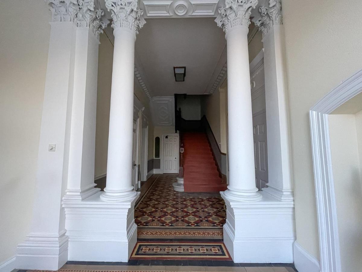 1 Bed Character Filled Glasgow Apartment Kültér fotó